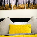 Kings Apartment London - Heart Of Town Centre In Immaculate Condition