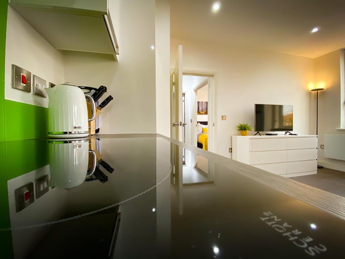 Kings London - Heart Of Town Centre In Immaculate Condition * Watford (Hertfordshire)